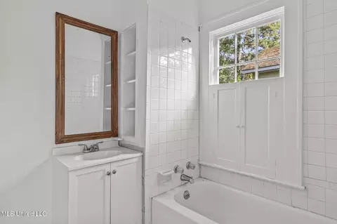 Bath - 1320 Greymont Ave, Jackson, MS 39202 photo 2 of 3