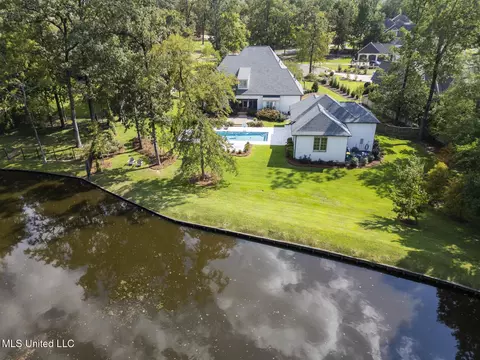 Exterior - 103 Cherry Laurel Ct, Ridgeland, MS 39157 photo 3 of 20