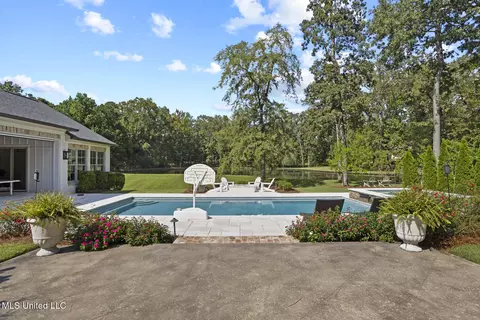 Exterior - 103 Cherry Laurel Ct, Ridgeland, MS 39157 photo 13 of 20