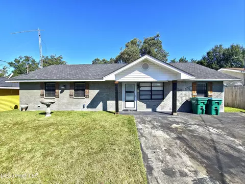 4620 Redstart Dr, Gulfport, MS 39501