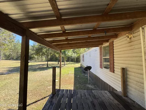Exterior - 124 Ida Miller Rd, Lucedale, MS 39452 photo 4 of 6