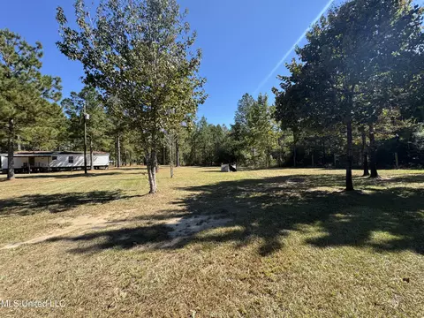 Exterior - 124 Ida Miller Rd, Lucedale, MS 39452 photo 5 of 6