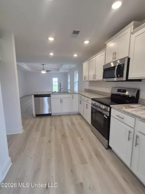 7851 Gardendale Dr, Olive Branch, MS 38654