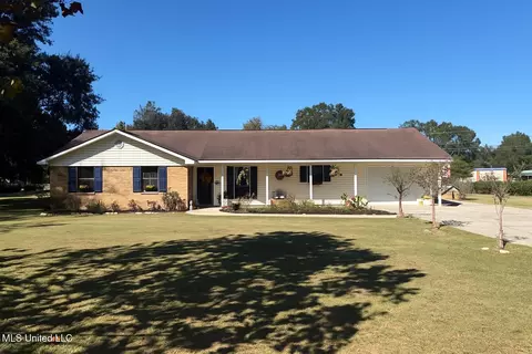 7605 Methodist Church Rd, Moss Point, MS 39562
