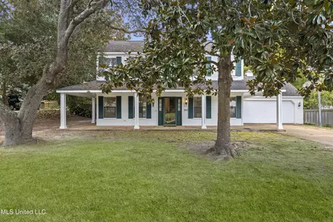 337 Fairview Dr, Biloxi, MS 39531
