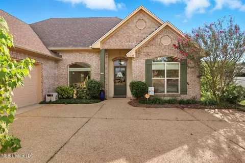 125 Memory Ln, Madison, MS 39110