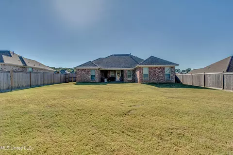 Exterior - 110 Bailey Cv, Canton, MS 39046 photo 7 of 11