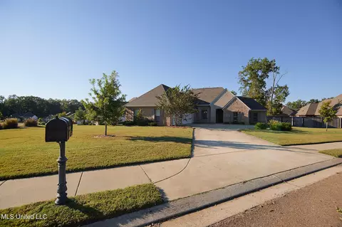Exterior - 249 Grayhawk Dr, Madison, MS 39110 photo 1 of 19