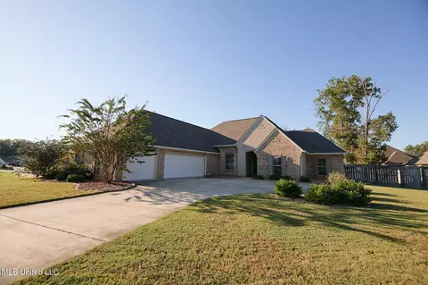 Exterior - 249 Grayhawk Dr, Madison, MS 39110 photo 2 of 19