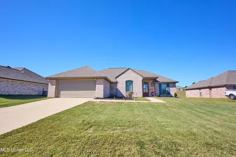 115 Rotherfield Pl, Canton, MS 39046