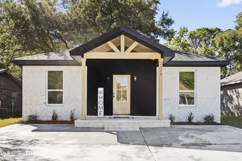 2312 Jackson Ave, Pascagoula, MS 39567