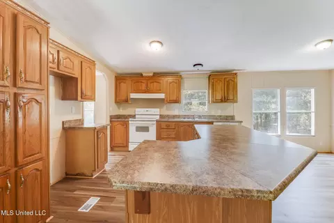 10 Jefferson Rd, Wiggins, MS 39577 photo 14