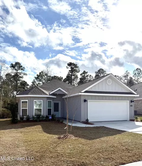 15895 Blue Ridge Dr, Gulfport, MS 39503