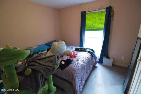 Bedroom - 1122 Berthadale Rd, Mccomb, MS 39648 photo 3 of 3