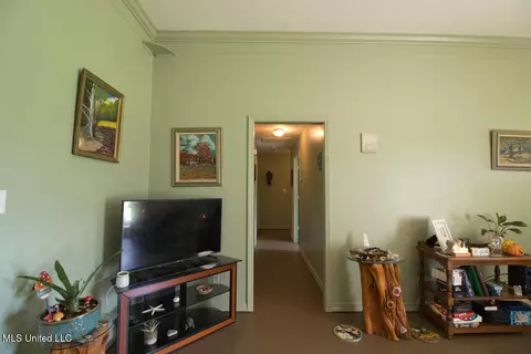 Entry Way - 1122 Berthadale Rd, Mccomb, MS 39648 photo 1 of 3
