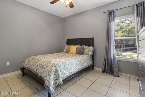 Bedroom - 211 Jacks Pl, Brandon, MS 39047 photo 3 of 3