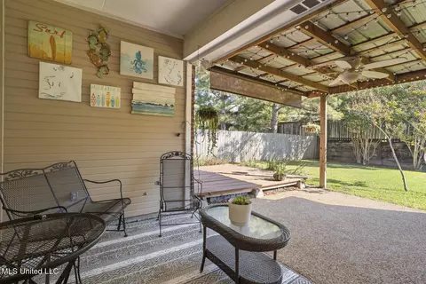 Exterior - 211 Jacks Pl, Brandon, MS 39047 photo 2 of 5
