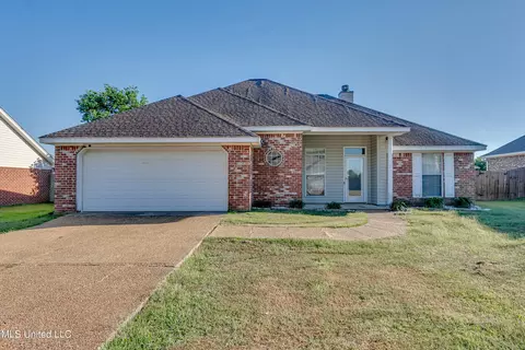 131 Beechwood Cir, Pearl, MS 39208