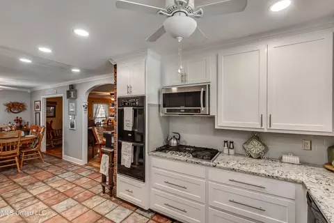 105 Center St, Flora, MS 39071 photo 16