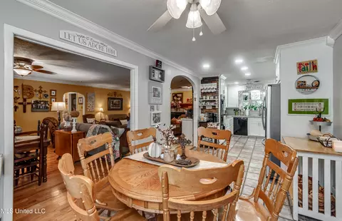 105 Center St, Flora, MS 39071 photo 9