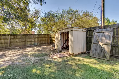 105 Center St, Flora, MS 39071 photo 41