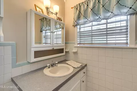 105 Center St, Flora, MS 39071 photo 31