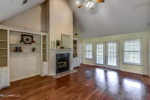 Living - 254 Waldrop Rd, Flora, MS 39071 photo 1 of 7