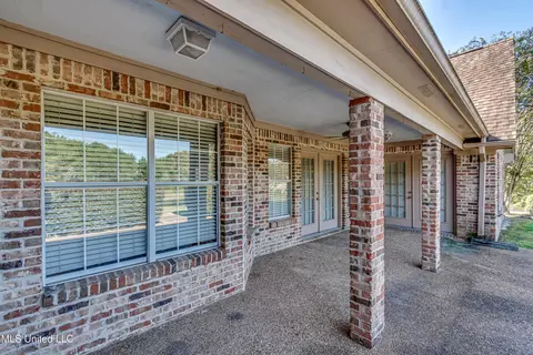 Exterior - 254 Waldrop Rd, Flora, MS 39071 photo 12 of 13