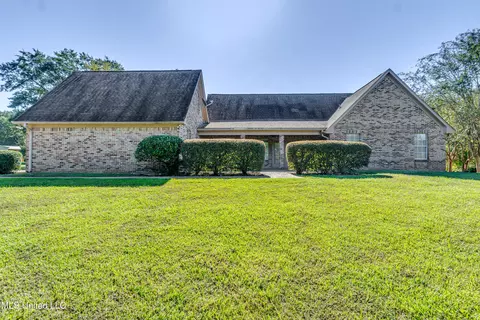 Exterior - 254 Waldrop Rd, Flora, MS 39071 photo 9 of 13