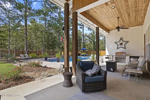 Exterior - 413 W Oak Cir, Madison, MS 39110 photo 17 of 17