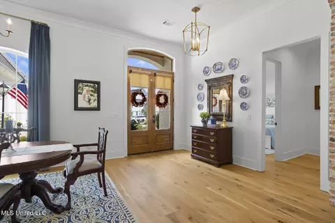 Entry Way - 413 W Oak Cir, Madison, MS 39110 photo 1 of 1