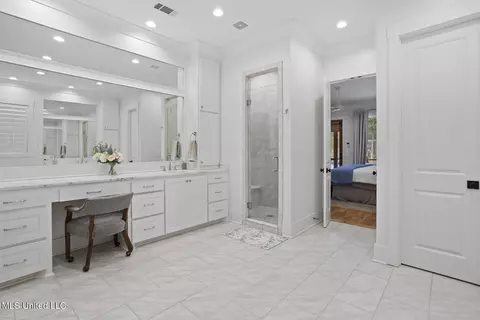Bath - 413 W Oak Cir, Madison, MS 39110 photo 2 of 8