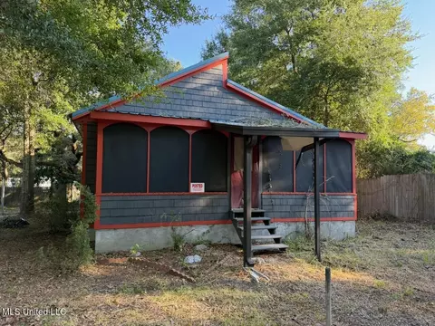 807 27th St, Gulfport, MS 39501