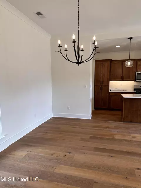 Dining - 3631 Kreunen St, Nesbit, MS 38651 photo 1 of 1