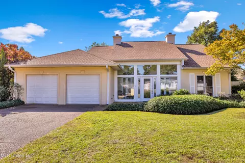 2549 Spring Ridge Dr, Biloxi, MS 39531