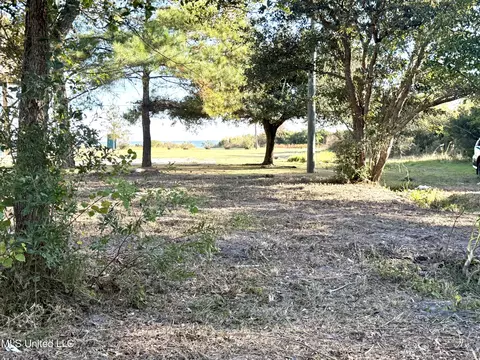 5030 Herron St, Bay Saint Louis, MS 39520