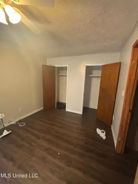 Bedroom - 1939 Shamrock Dr, Jackson, MS 39204 photo 1 of 2