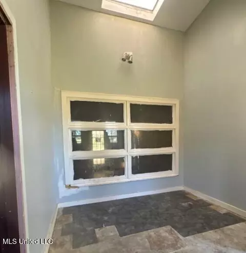 Entry Way - 4145 Old Jackson Rd, Terry, MS 39170 photo 1 of 1