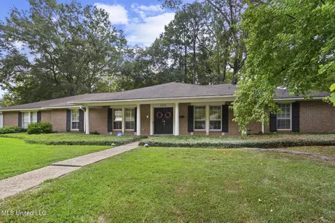 5485 River Thames Rd, Jackson, MS 39211