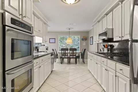 Kitchen - 5485 River Thames Rd, Jackson, MS 39211 photo 1 of 3