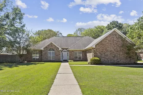 323 Woodlands Dr, Brandon, MS 39047