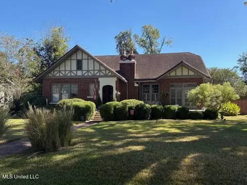 300 High St, Greenwood, MS 38930