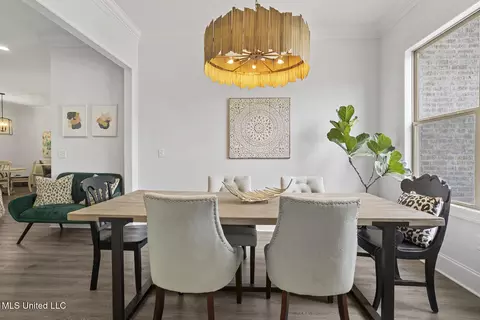 Dining - 301 Leland Dr, Brandon, MS 39042 photo 1 of 4