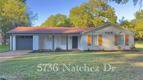 5736 Natchez Dr, Horn Lake, MS 38637