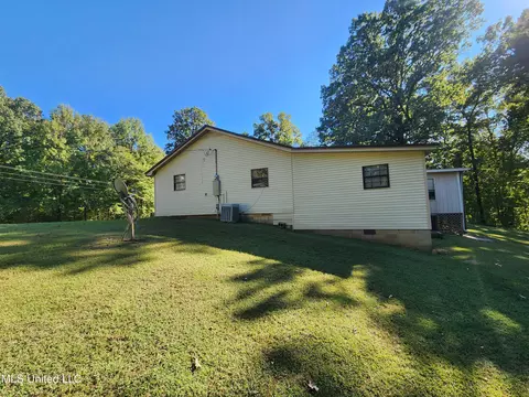 Exterior - 951 Wetonga Ln, Hernando, MS 38632 photo 7 of 10