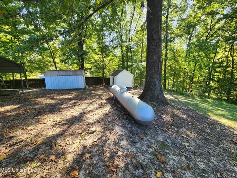 Exterior - 951 Wetonga Ln, Hernando, MS 38632 photo 4 of 10