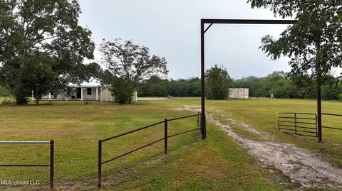 23156 Tally Shaw Rd, Perkinston, MS 39573