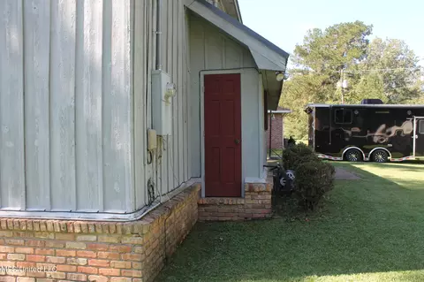 Other - 434 Crider Dr, Brookhaven, MS 39601 photo 3 of 5