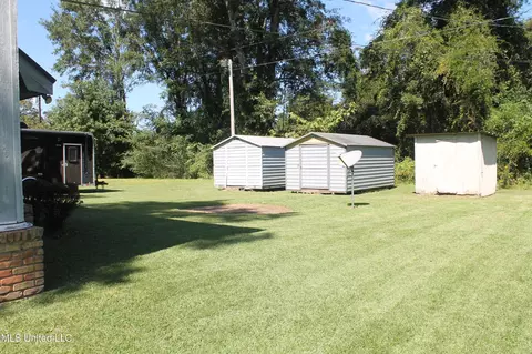Exterior - 434 Crider Dr, Brookhaven, MS 39601 photo 2 of 3