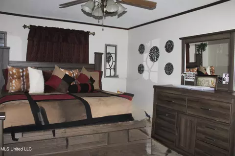 Bedroom - 434 Crider Dr, Brookhaven, MS 39601 photo 1 of 3